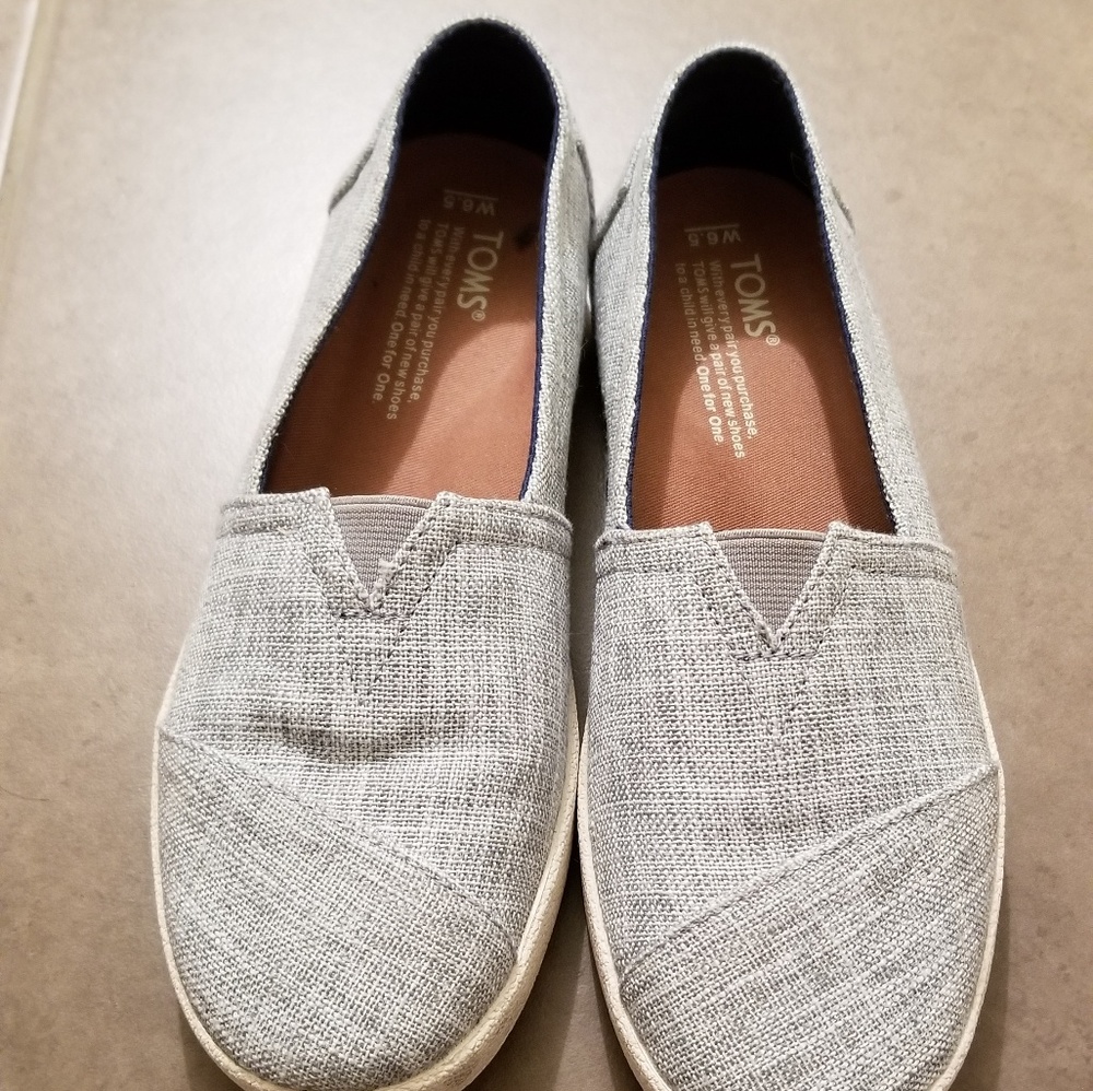Toms slip on shoes